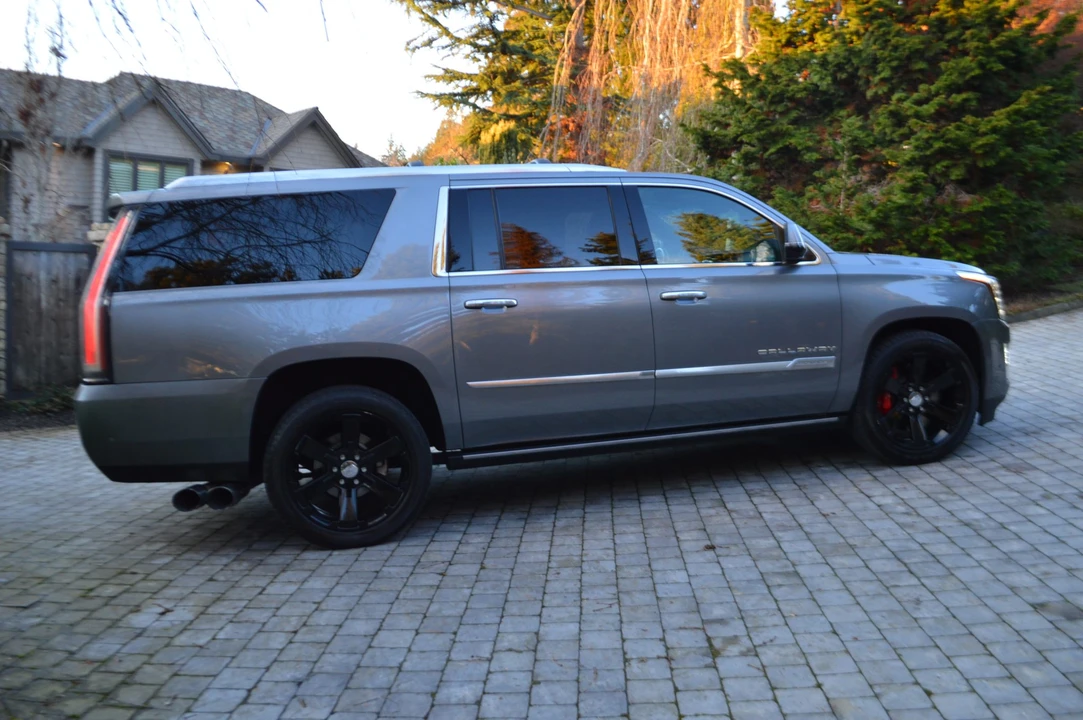 2018 Cadillac Escalade 4th Gen - Image 6 of 31