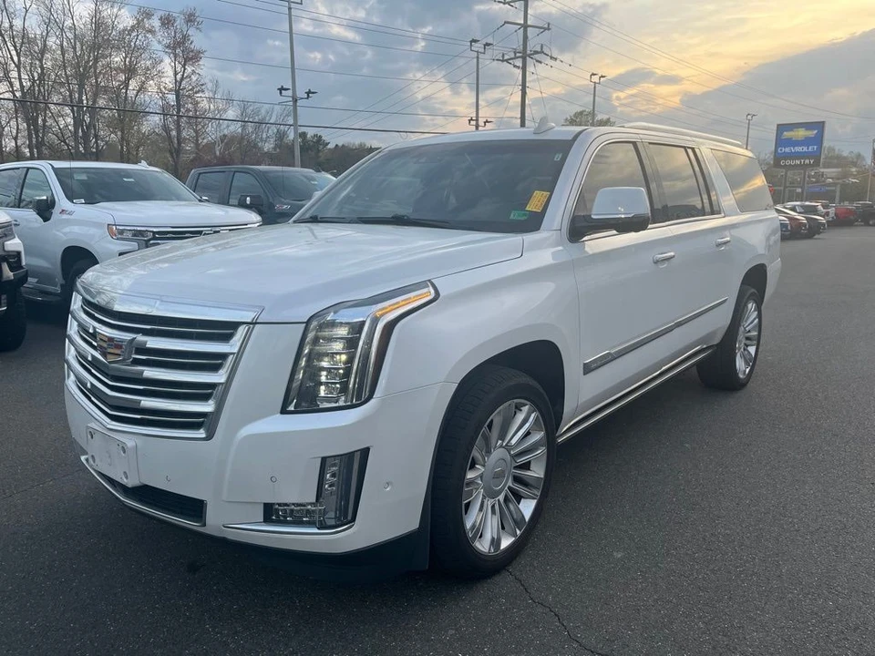 2018 Cadillac Escalade 4th Gen - Image 2 of 21