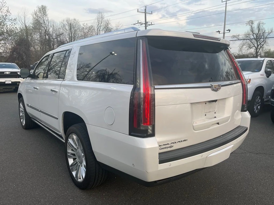 2018 Cadillac Escalade 4th Gen - Image 7 of 21