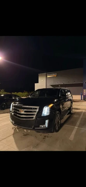 2018 Cadillac Escalade 4th Gen - Image 7 of 10