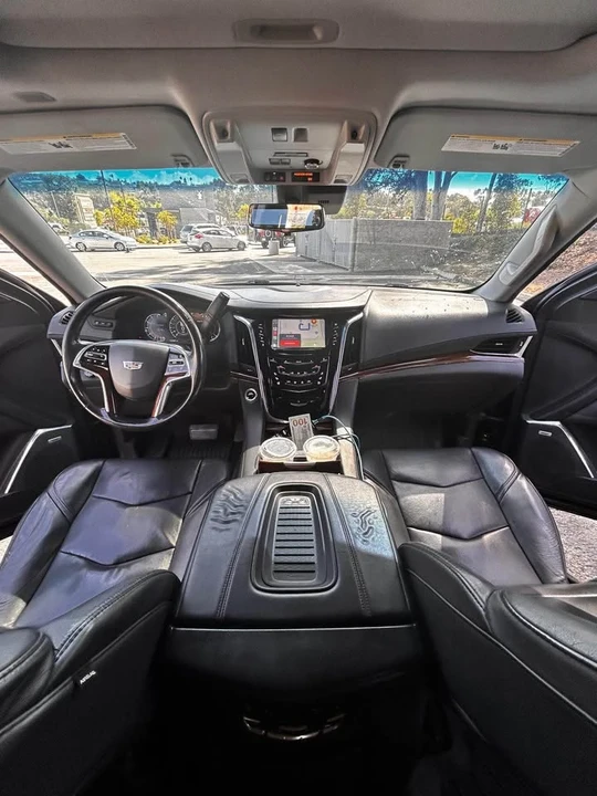 2018 Cadillac Escalade 4th Gen - Image 3 of 10