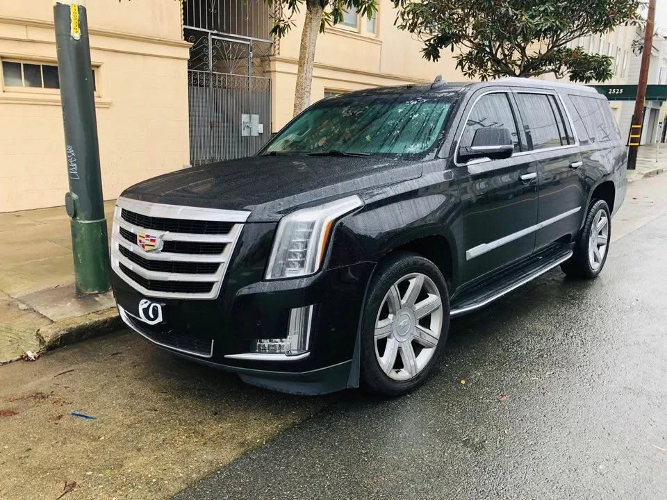 2018 Cadillac Escalade 4th Gen - Image 2 of 10