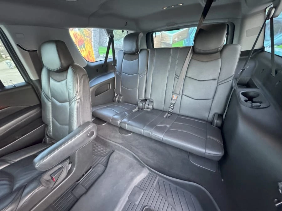 2018 Cadillac Escalade 4th Gen - Image 30 of 31