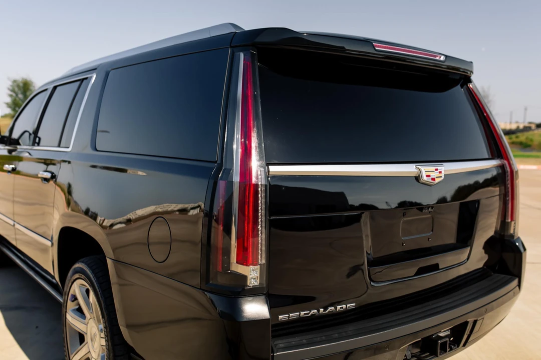2018 Cadillac Escalade 4th Gen - Image 18 of 31