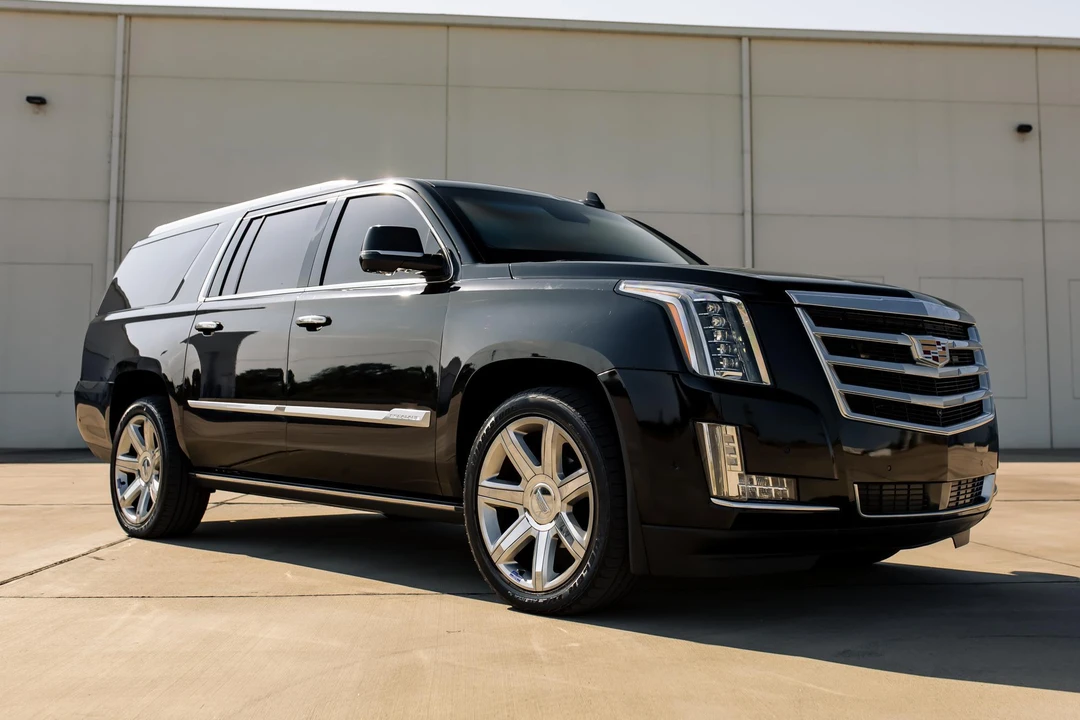 2018 Cadillac Escalade 4th Gen - Image 13 of 31