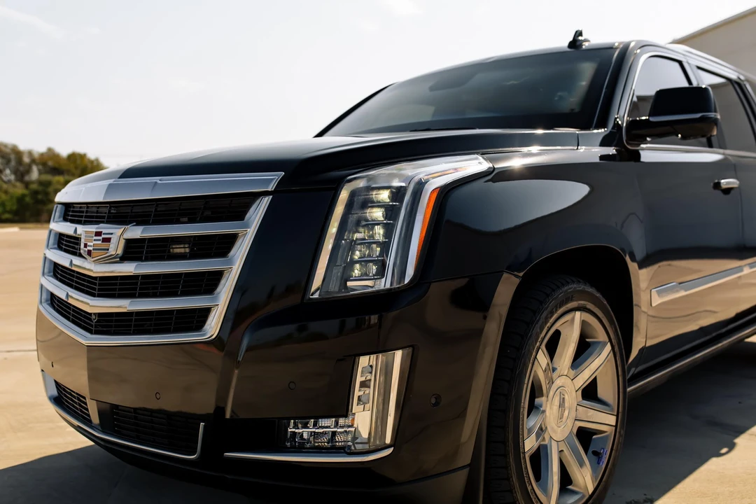 2018 Cadillac Escalade 4th Gen - Image 16 of 31