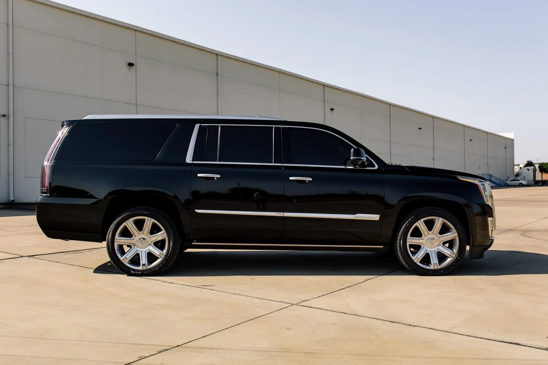 2018 Cadillac Escalade 4th Gen - Image 12 of 31