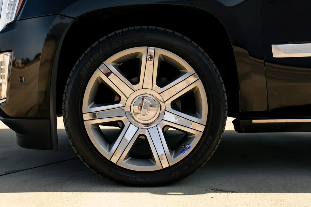 2018 Cadillac Escalade 4th Gen - Image 22 of 31