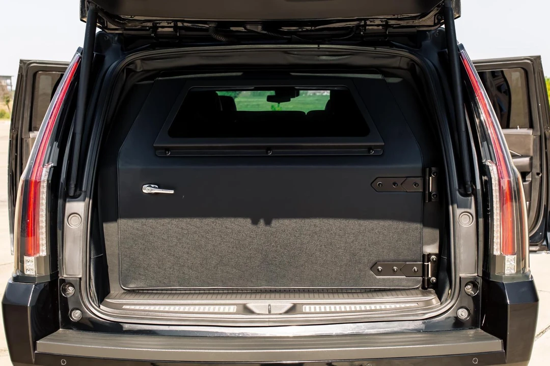2018 Cadillac Escalade 4th Gen - Image 28 of 31