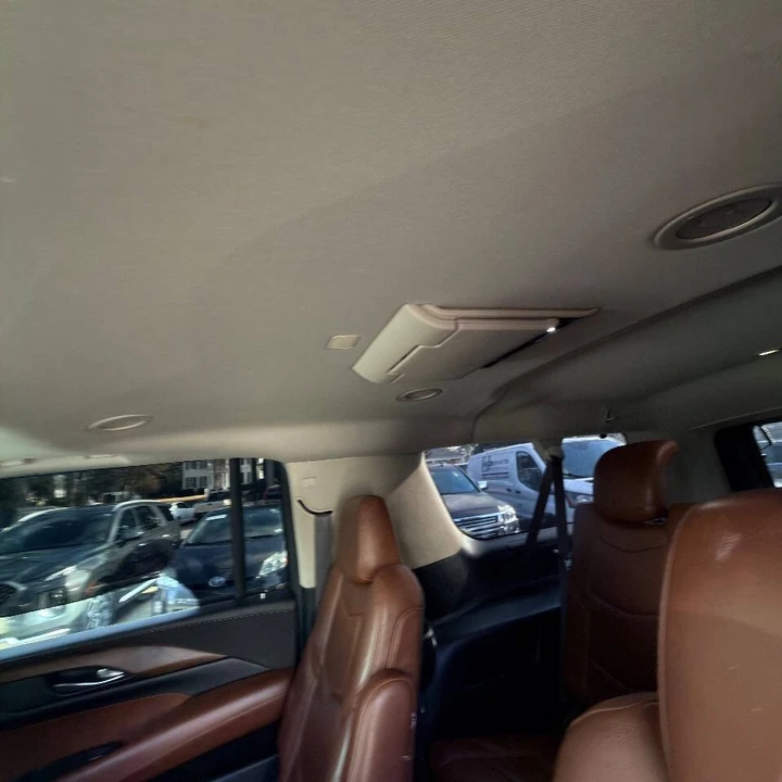 2018 Cadillac Escalade 4th Gen - Image 9 of 12