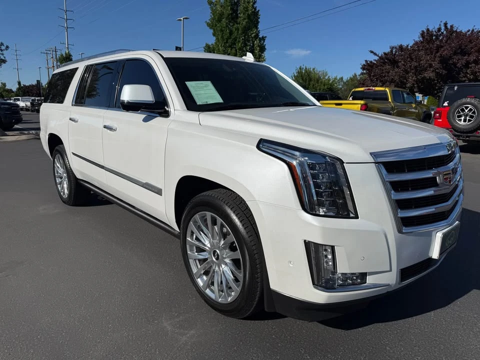 2018 Cadillac Escalade 4th Gen - Image 3 of 21