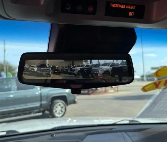 2018 Cadillac Escalade 4th Gen - Image 17 of 18