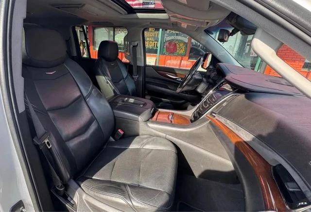 2018 Cadillac Escalade 4th Gen - Image 18 of 18