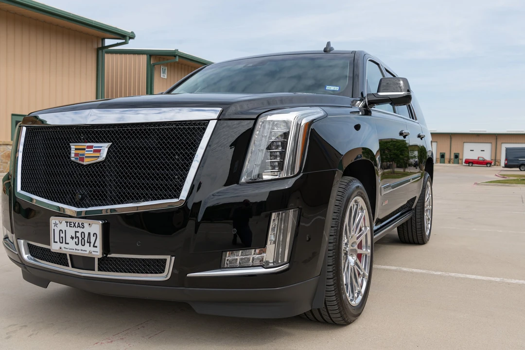 2018 Cadillac Escalade 4th Gen - Image 3 of 31