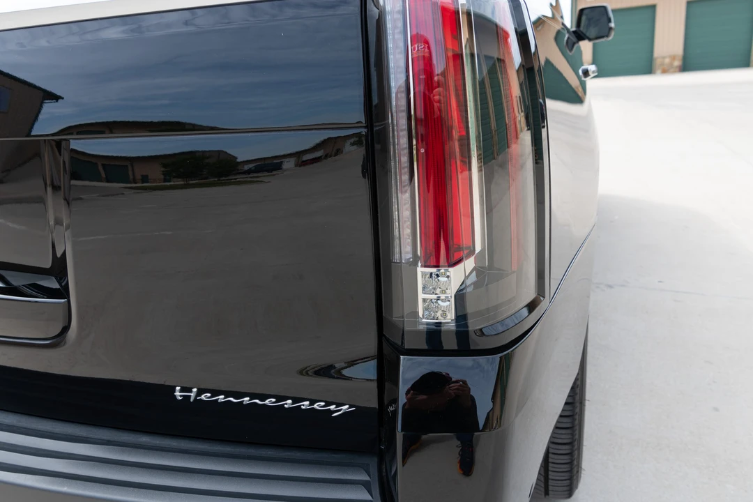 2018 Cadillac Escalade 4th Gen - Image 23 of 31