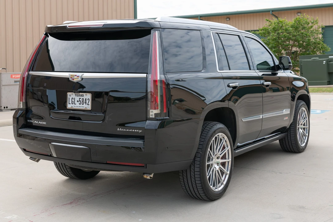 2018 Cadillac Escalade 4th Gen - Image 11 of 31