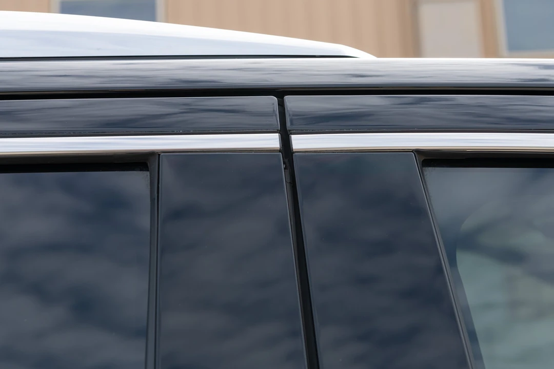 2018 Cadillac Escalade 4th Gen - Image 29 of 31