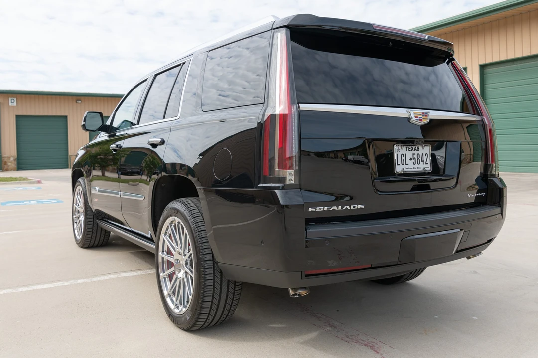 2018 Cadillac Escalade 4th Gen - Image 14 of 31