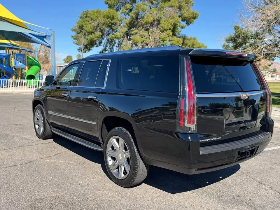 2018 Cadillac Escalade 4th Gen - Image 13 of 15