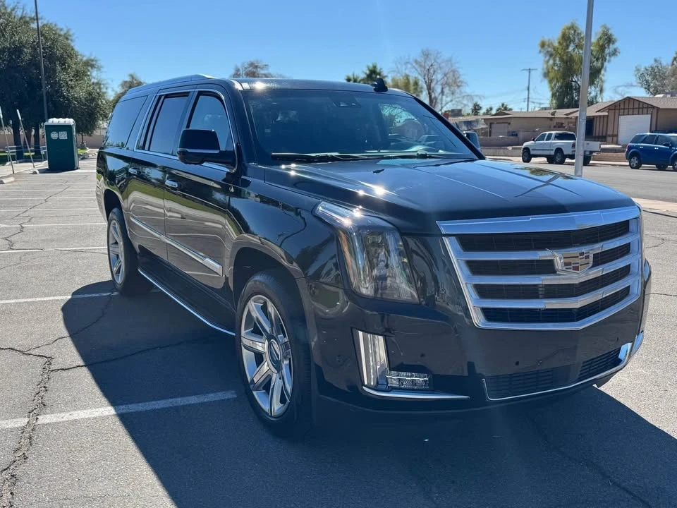 2018 Cadillac Escalade 4th Gen - Image 2 of 15