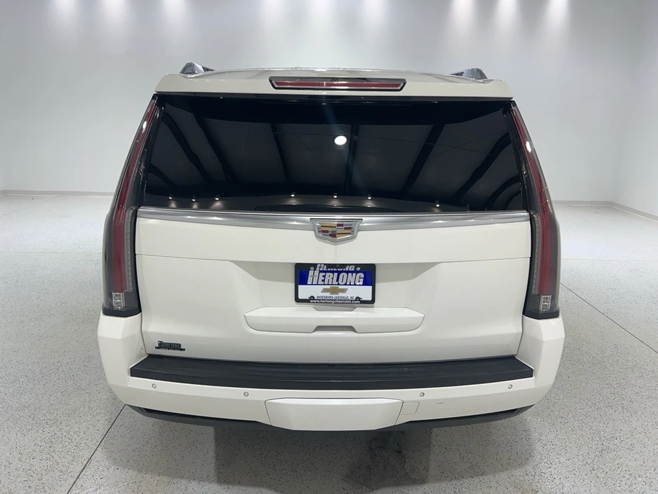 2018 Cadillac Escalade 4th Gen - Image 4 of 12