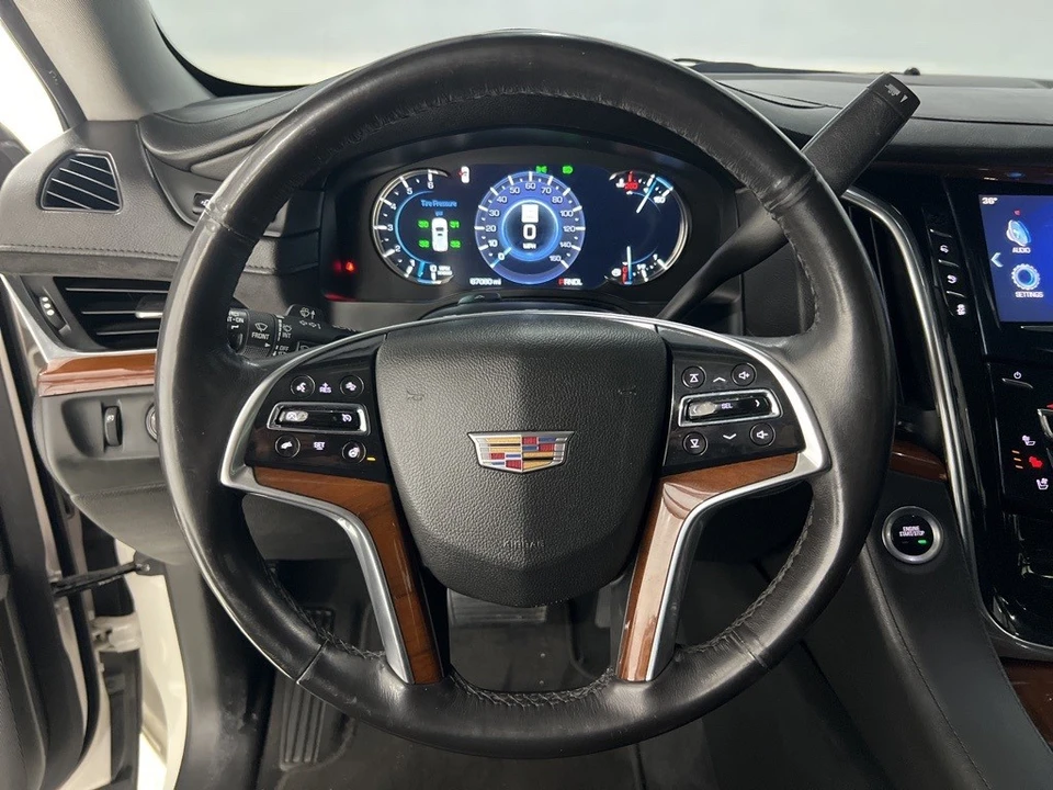 2018 Cadillac Escalade 4th Gen - Image 10 of 12