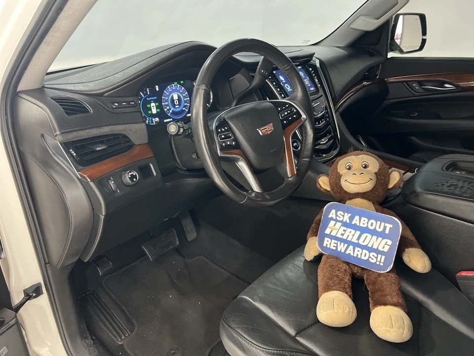 2018 Cadillac Escalade 4th Gen - Image 9 of 12