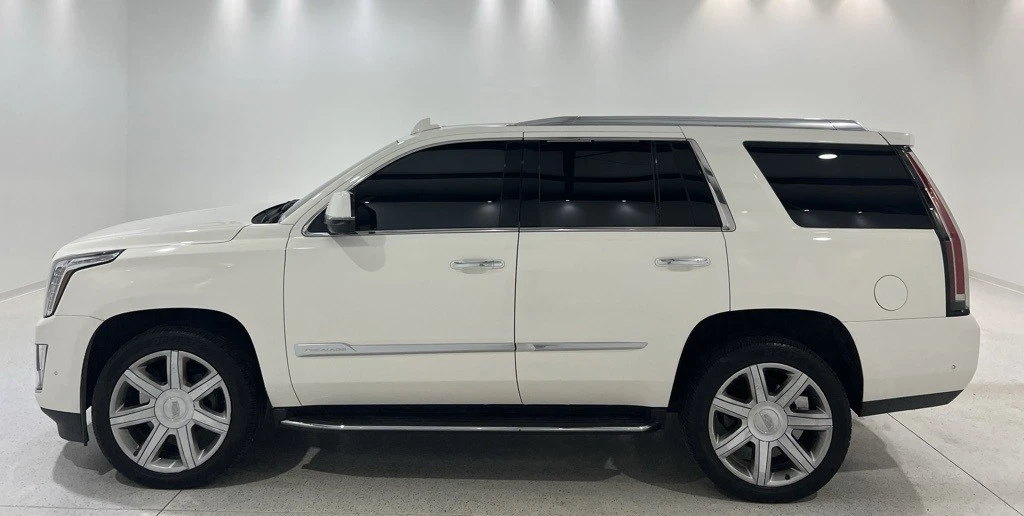 2018 Cadillac Escalade 4th Gen - Image 2 of 12