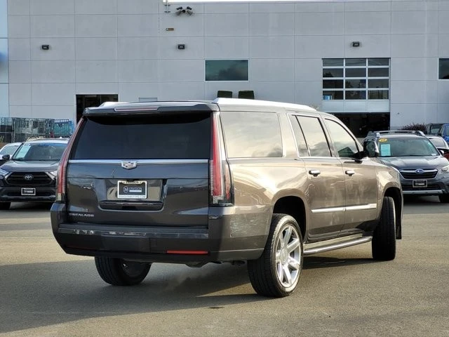 2018 Cadillac Escalade 4th Gen - Image 5 of 12