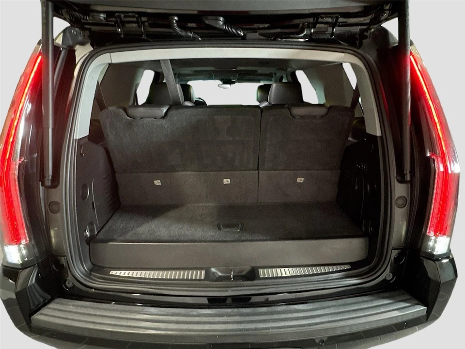 2018 Cadillac Escalade 4th Gen - Image 21 of 21