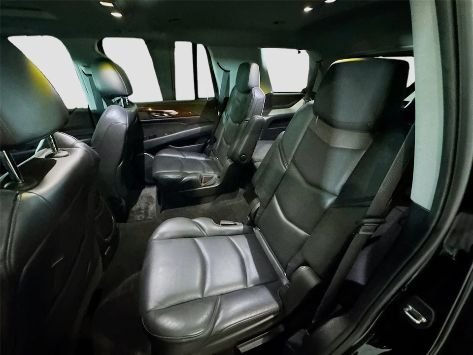 2018 Cadillac Escalade 4th Gen - Image 11 of 12