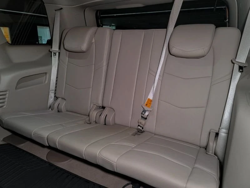 2018 Cadillac Escalade 4th Gen - Image 19 of 20