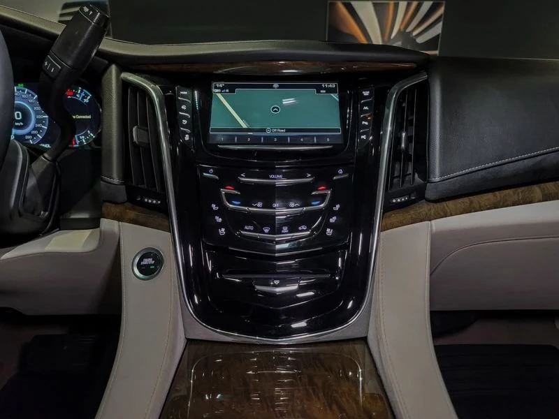 2018 Cadillac Escalade 4th Gen - Image 16 of 20