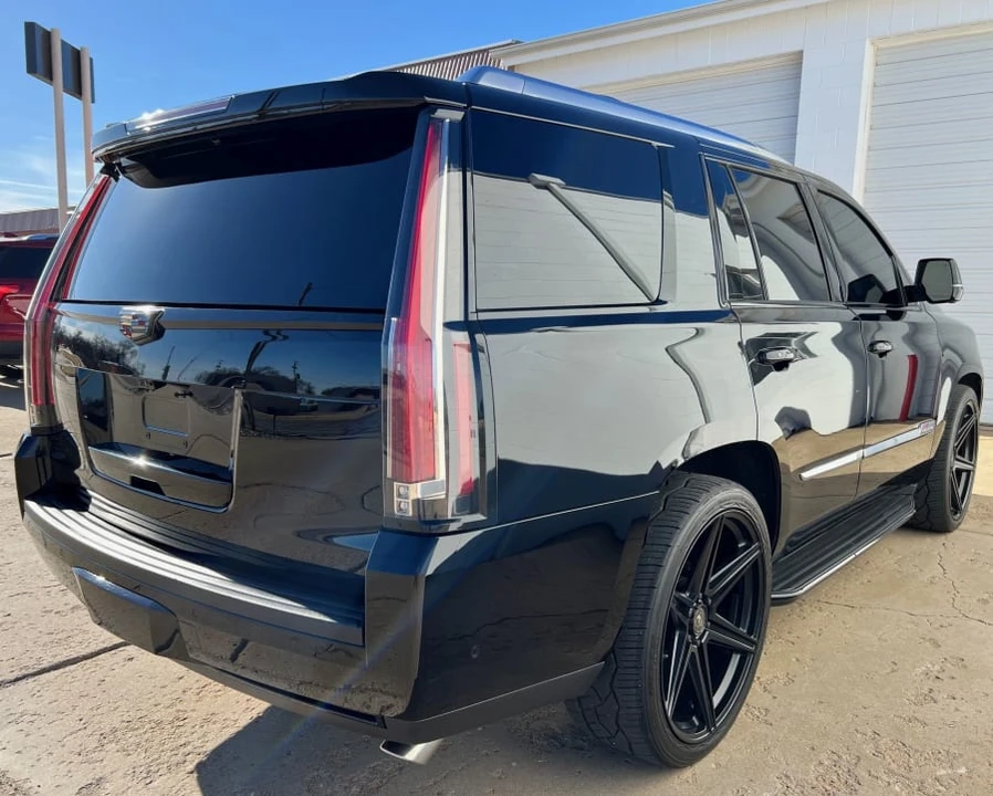2018 Cadillac Escalade 4th Gen - Image 17 of 31