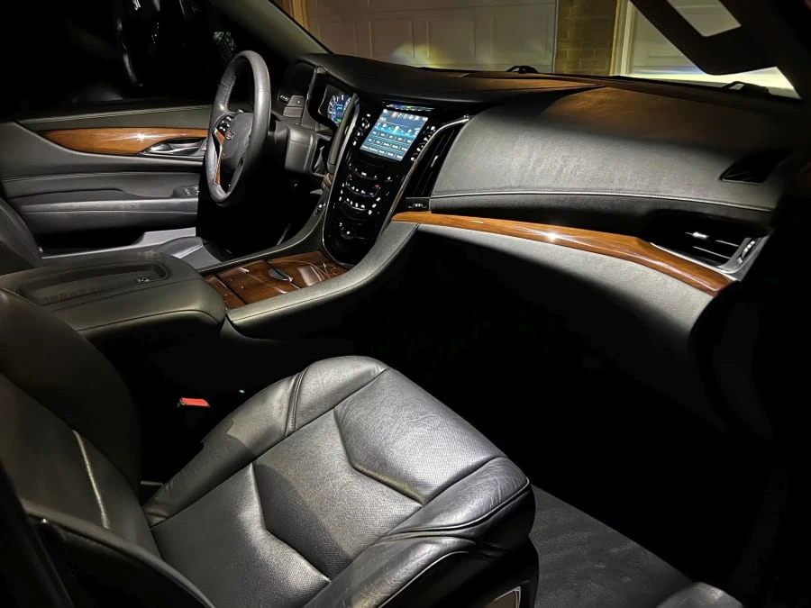 2018 Cadillac Escalade 4th Gen - Image 30 of 31