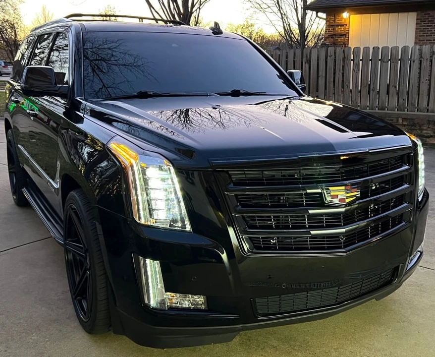 2018 Cadillac Escalade 4th Gen - Image 15 of 31