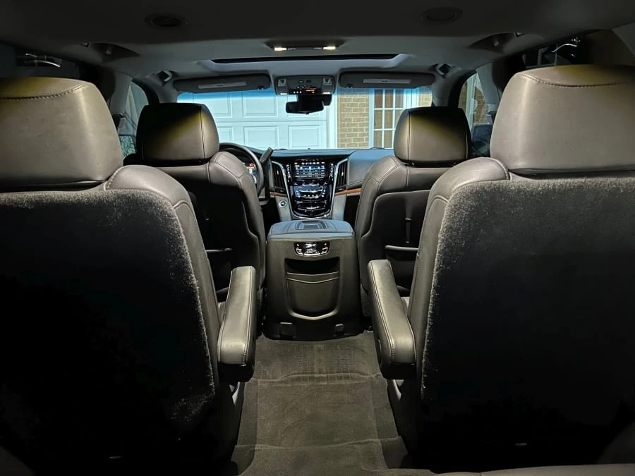 2018 Cadillac Escalade 4th Gen - Image 29 of 31