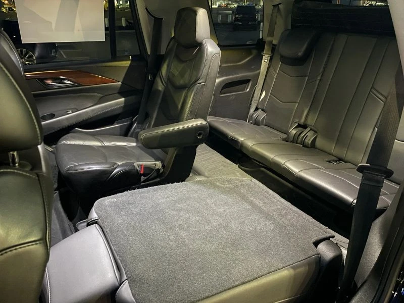 2018 Cadillac Escalade 4th Gen - Image 5 of 12