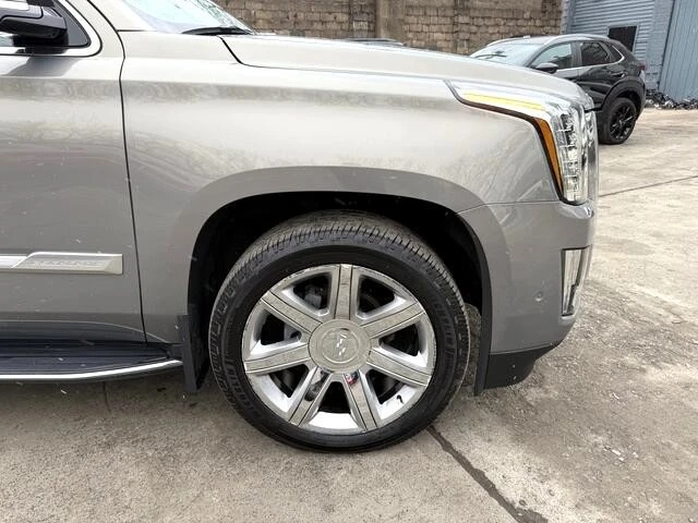 2018 Cadillac Escalade 4th Gen - Image 15 of 21