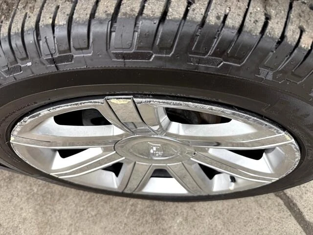 2018 Cadillac Escalade 4th Gen - Image 16 of 21