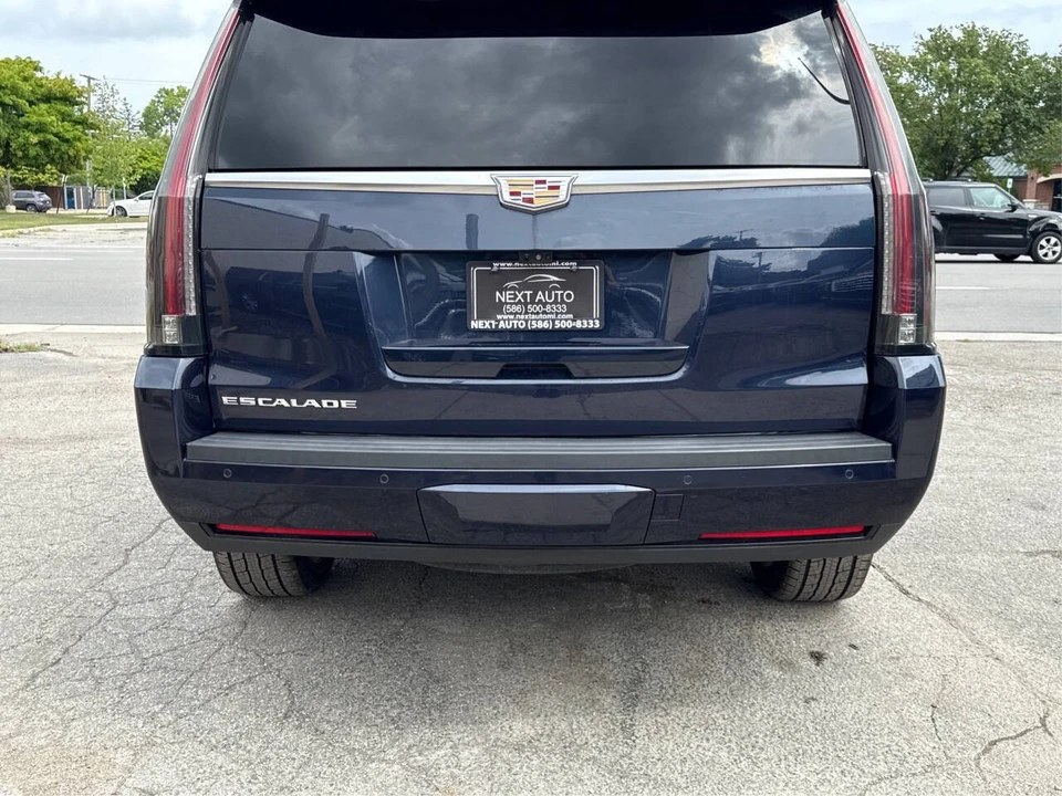 2018 Cadillac Escalade 4th Gen - Image 20 of 21
