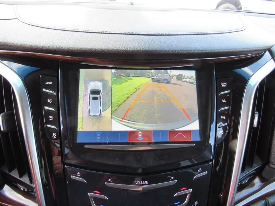 2018 Cadillac Escalade 4th Gen - Image 10 of 19