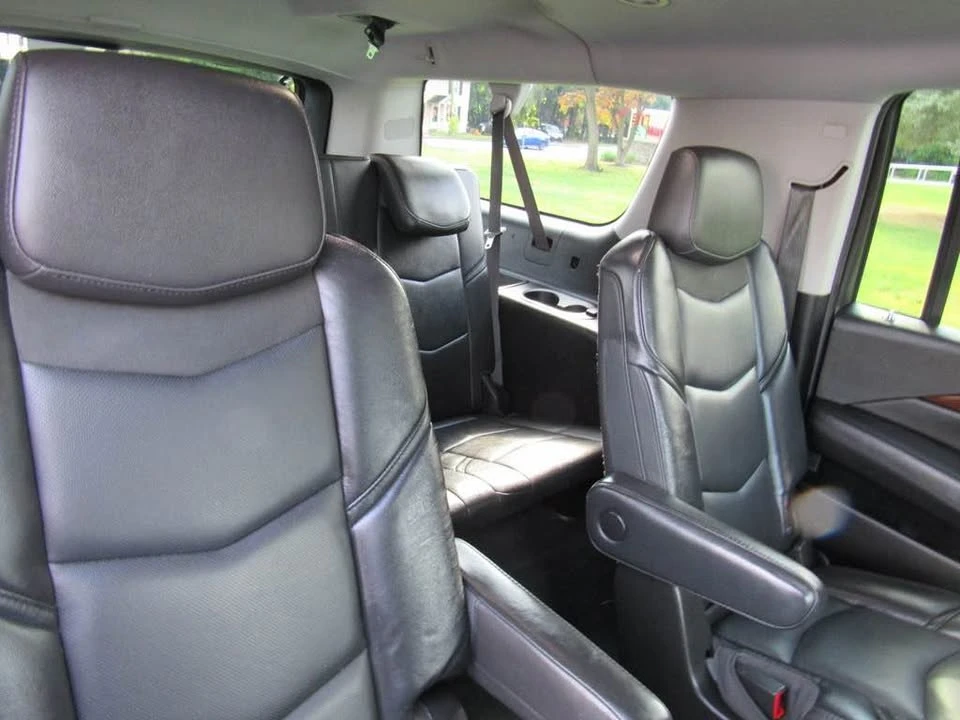 2018 Cadillac Escalade 4th Gen - Image 16 of 19