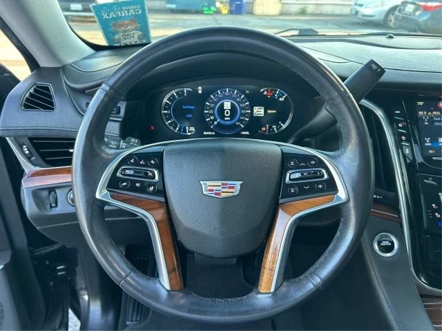 2018 Cadillac Escalade 4th Gen - Image 17 of 21