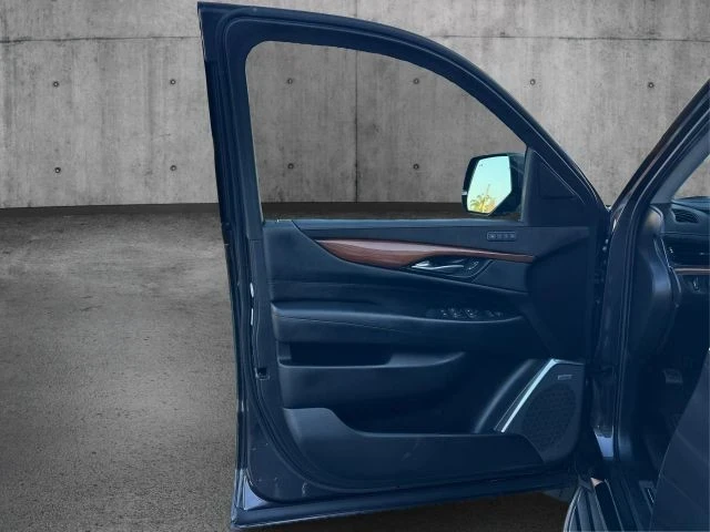 2018 Cadillac Escalade 4th Gen - Image 20 of 21