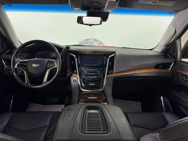 2018 Cadillac Escalade 4th Gen - Image 11 of 12