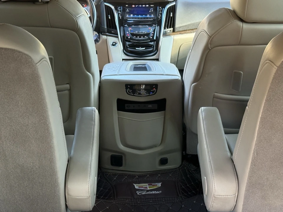 2018 Cadillac Escalade 4th Gen - Image 11 of 19