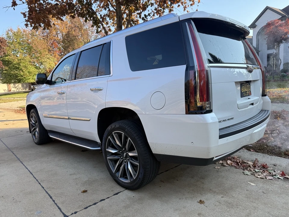 2018 Cadillac Escalade 4th Gen - Image 5 of 19