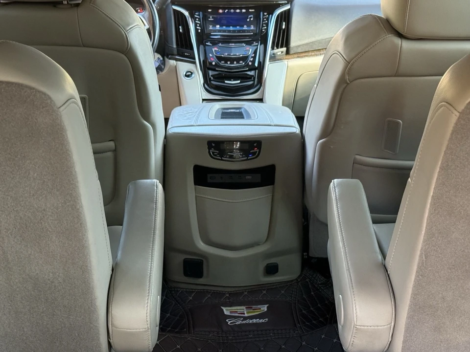 2018 Cadillac Escalade 4th Gen - Image 9 of 19
