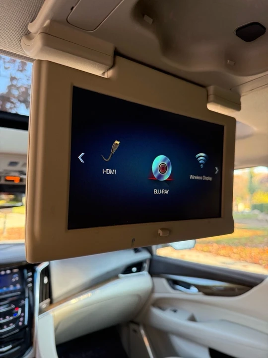 2018 Cadillac Escalade 4th Gen - Image 13 of 19